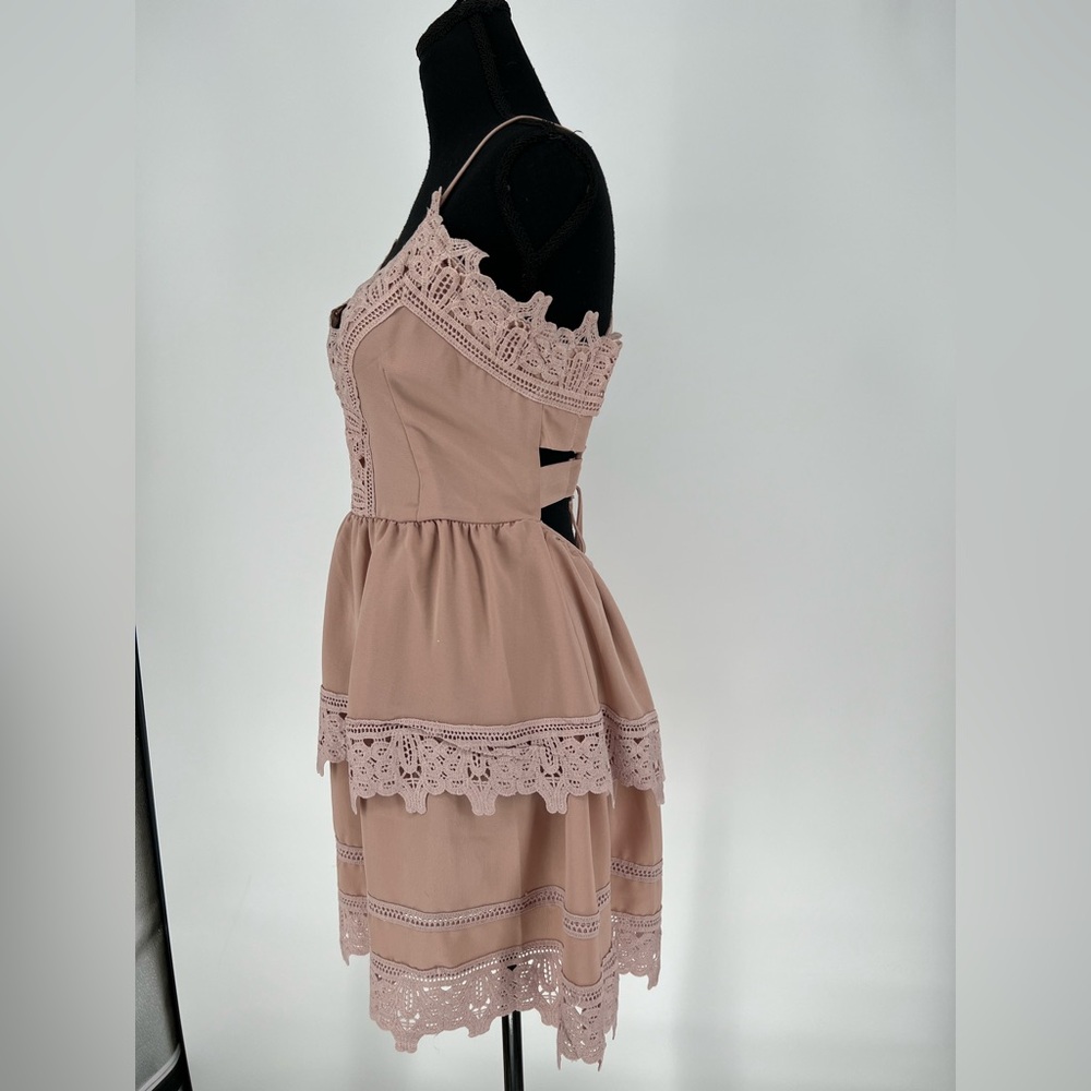 TOBI DUSTY ROSE BACKLESS DRESS WITH ADJUSTABLE STRAPS - Picture 11 of 13